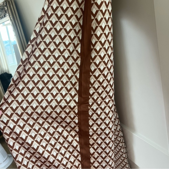 Seven Wonders Milani Chocolate Geo Satin Pant & Scarf Top Set- Large (US 8) - Picture 6 of 11